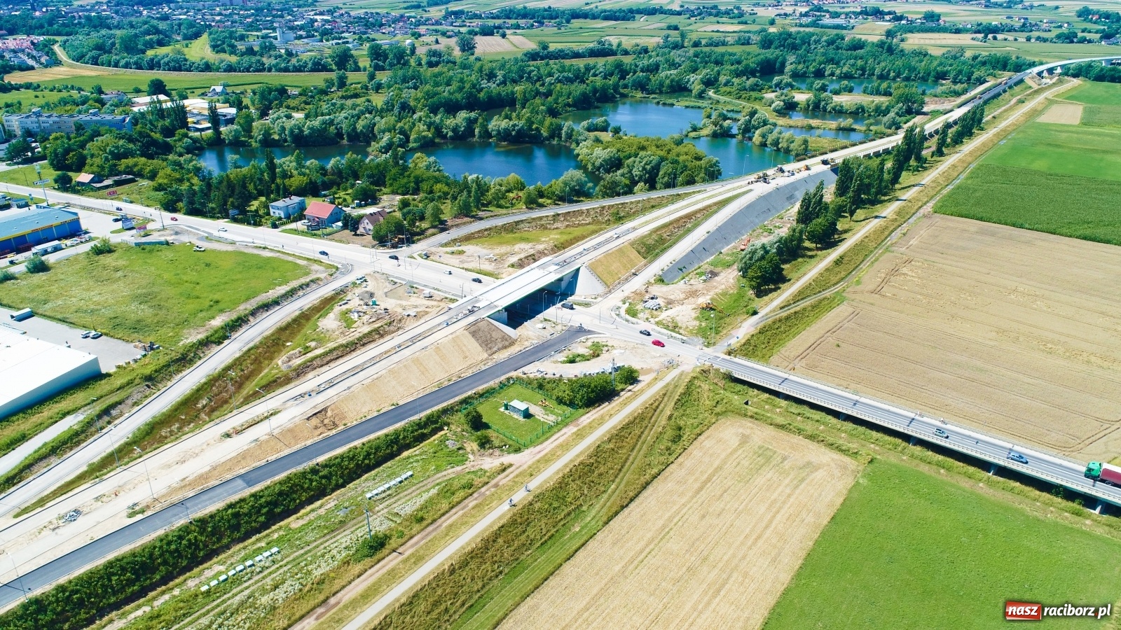 Zdjęcie w galerii na portalu naszraciborz.pl: Raport z budowy wschodniej obwodnicy Raciborza [LIPIEC] wiadomości z regionu