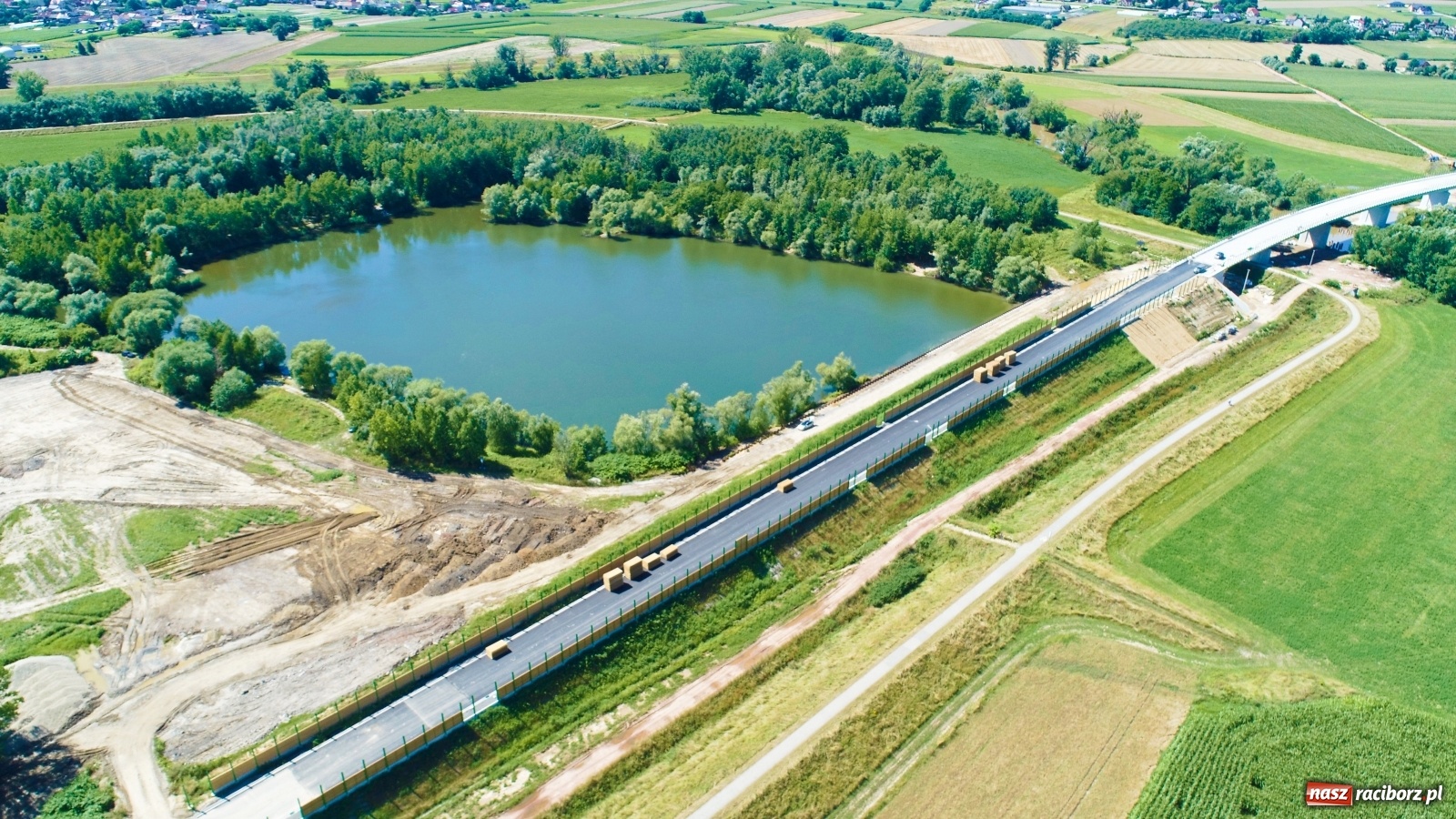 Zdjęcie w galerii na portalu naszraciborz.pl: Raport z budowy wschodniej obwodnicy Raciborza [LIPIEC] wiadomości z regionu