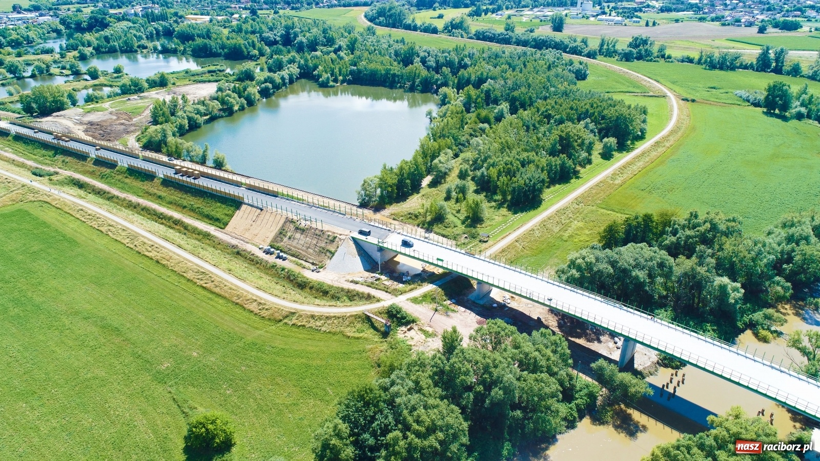 Zdjęcie w galerii na portalu naszraciborz.pl: Raport z budowy wschodniej obwodnicy Raciborza [LIPIEC] wiadomości z regionu