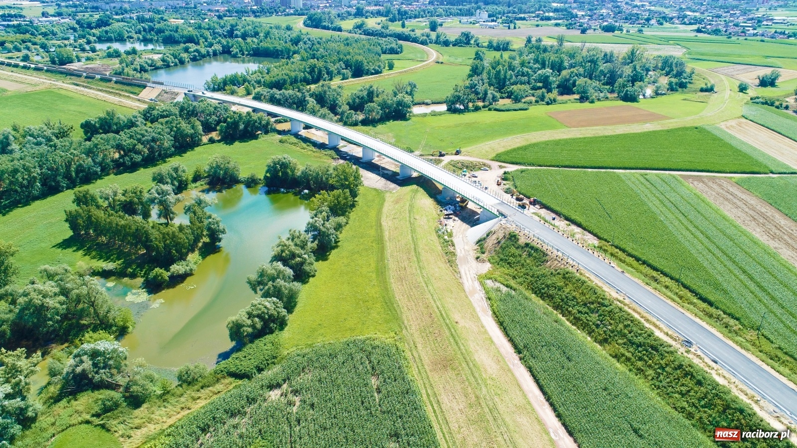 Zdjęcie w galerii na portalu naszraciborz.pl: Raport z budowy wschodniej obwodnicy Raciborza [LIPIEC] wiadomości z regionu