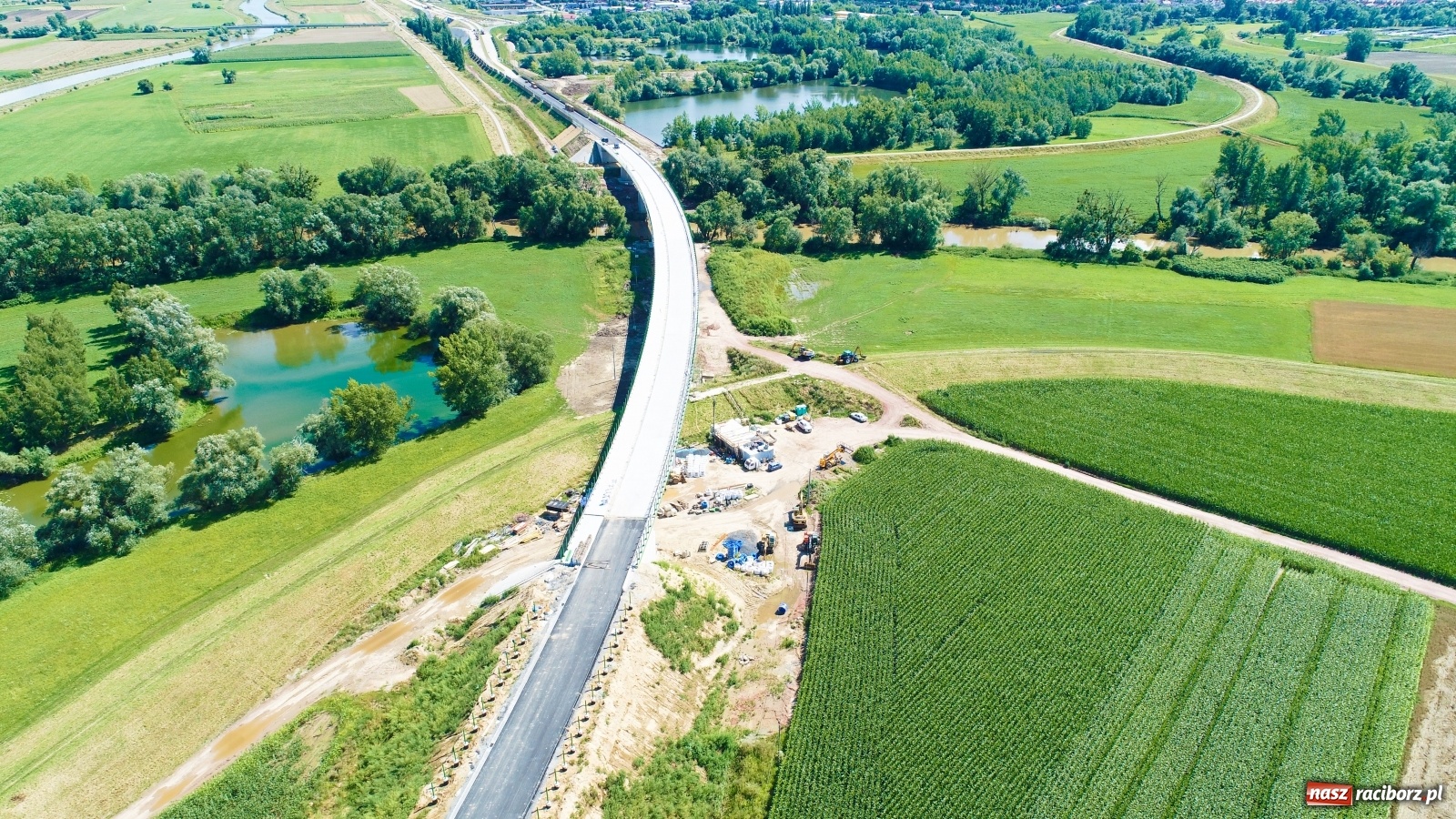 Zdjęcie w galerii na portalu naszraciborz.pl: Raport z budowy wschodniej obwodnicy Raciborza [LIPIEC] wiadomości z regionu