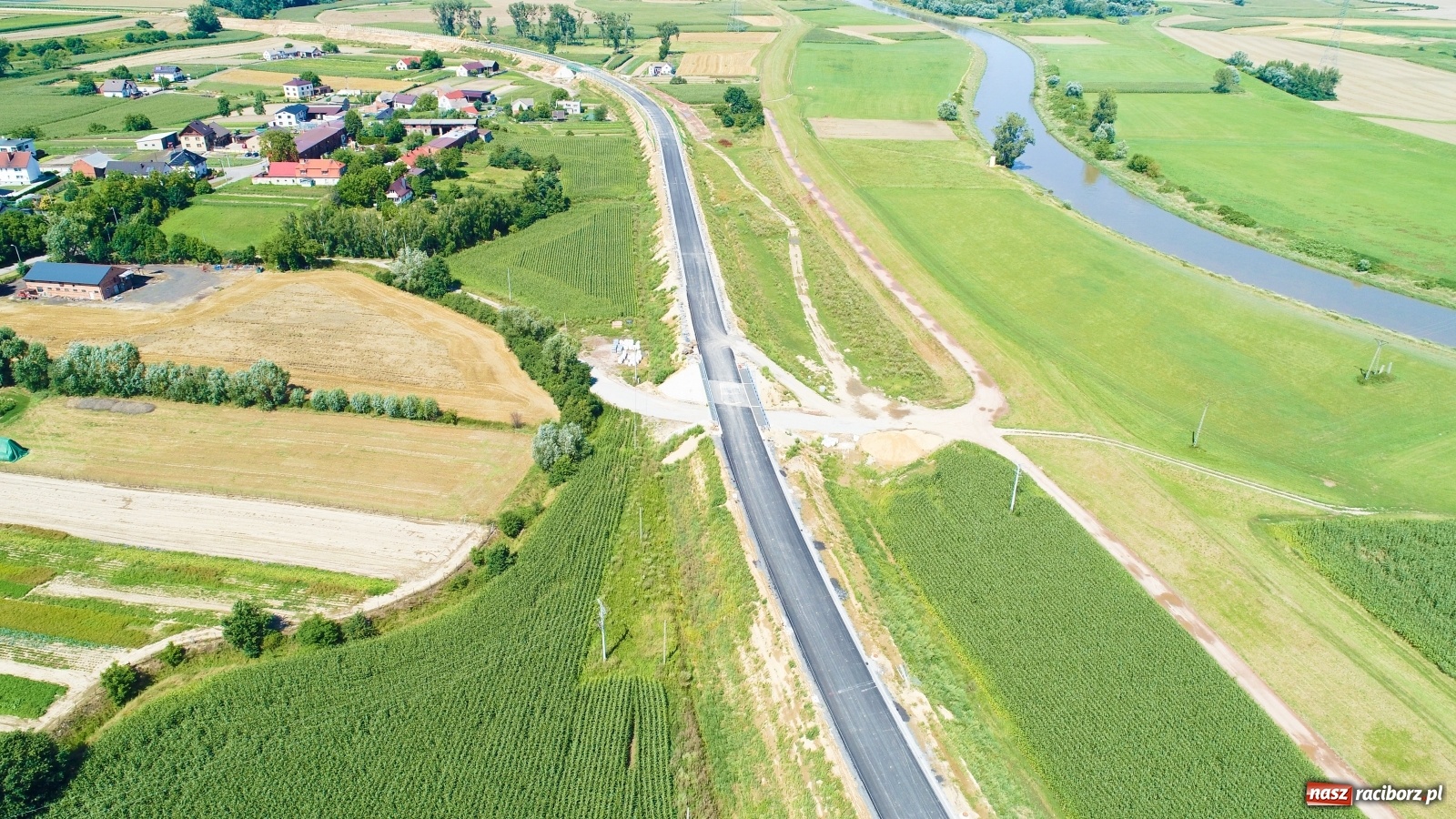 Zdjęcie w galerii na portalu naszraciborz.pl: Raport z budowy wschodniej obwodnicy Raciborza [LIPIEC] wiadomości z regionu