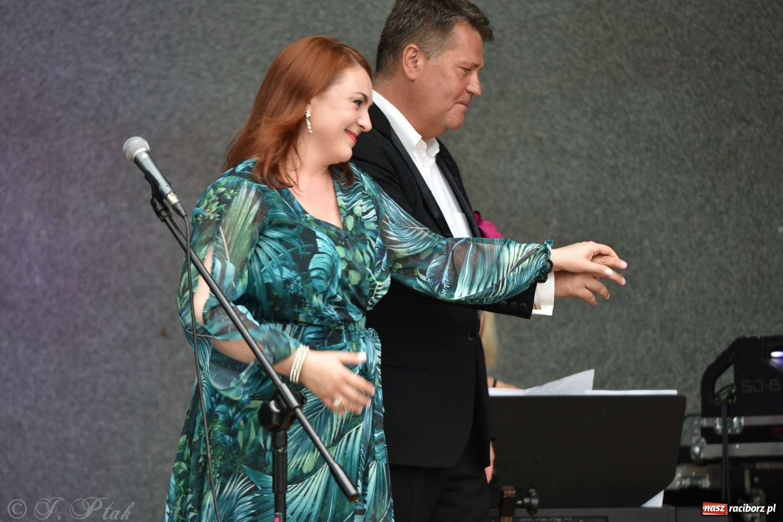 Zdjęcie w galerii na portalu naszraciborz.pl: Operowa kraina uśmiechu w parku m. Roth wiadomości z regionu