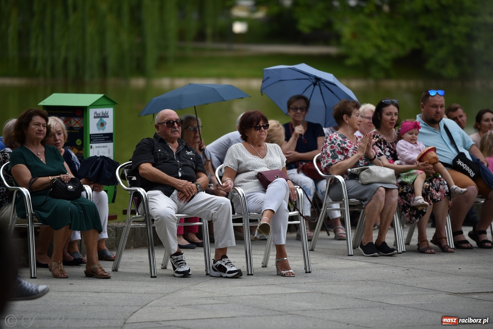 Zdjęcie w galerii na portalu naszraciborz.pl: Operowa kraina uśmiechu w parku m. Roth wiadomości z regionu