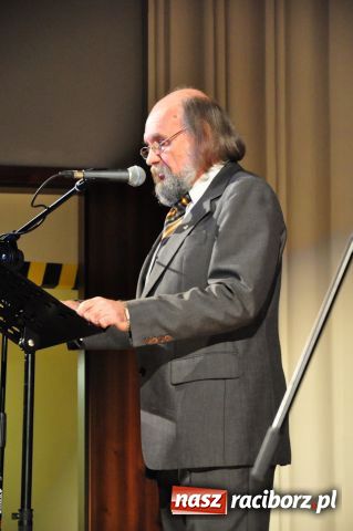 Zdjęcie w galerii na portalu naszraciborz.pl: Medale księdza trafiającego do więźniów wiadomości z regionu