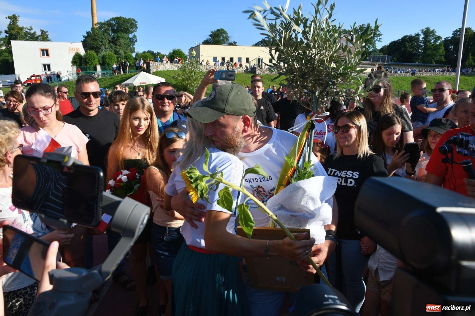 Zdjęcie w galerii na portalu naszraciborz.pl: Wielka feta na Zamkowej. Justyna Święty-Ersetic w rodzinnym Raciborzu [FOTO i WIDEO] wiadomości z regionu