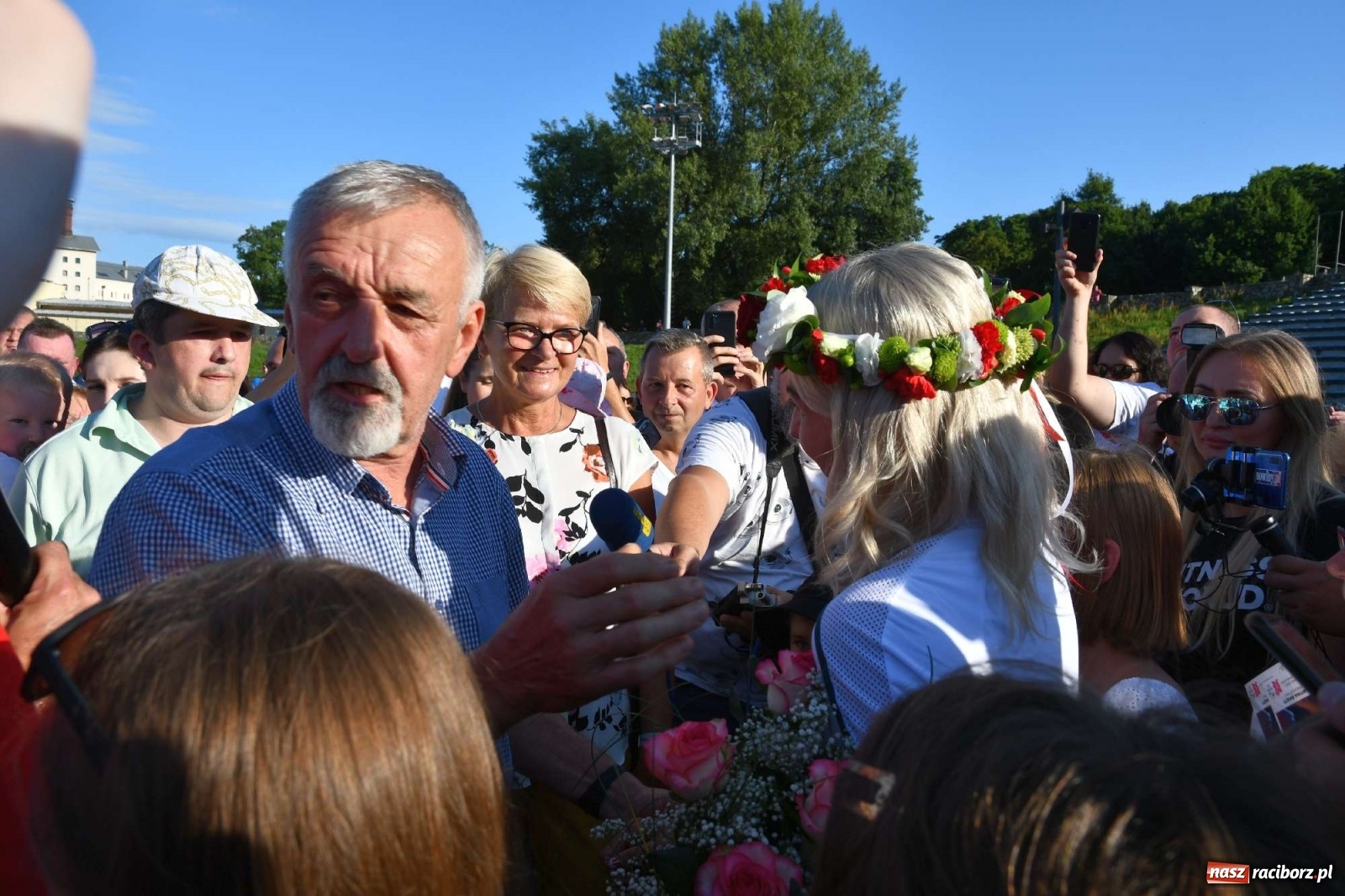 Zdjęcie w galerii na portalu naszraciborz.pl: Wielka feta na Zamkowej. Justyna Święty-Ersetic w rodzinnym Raciborzu [FOTO i WIDEO] wiadomości z regionu