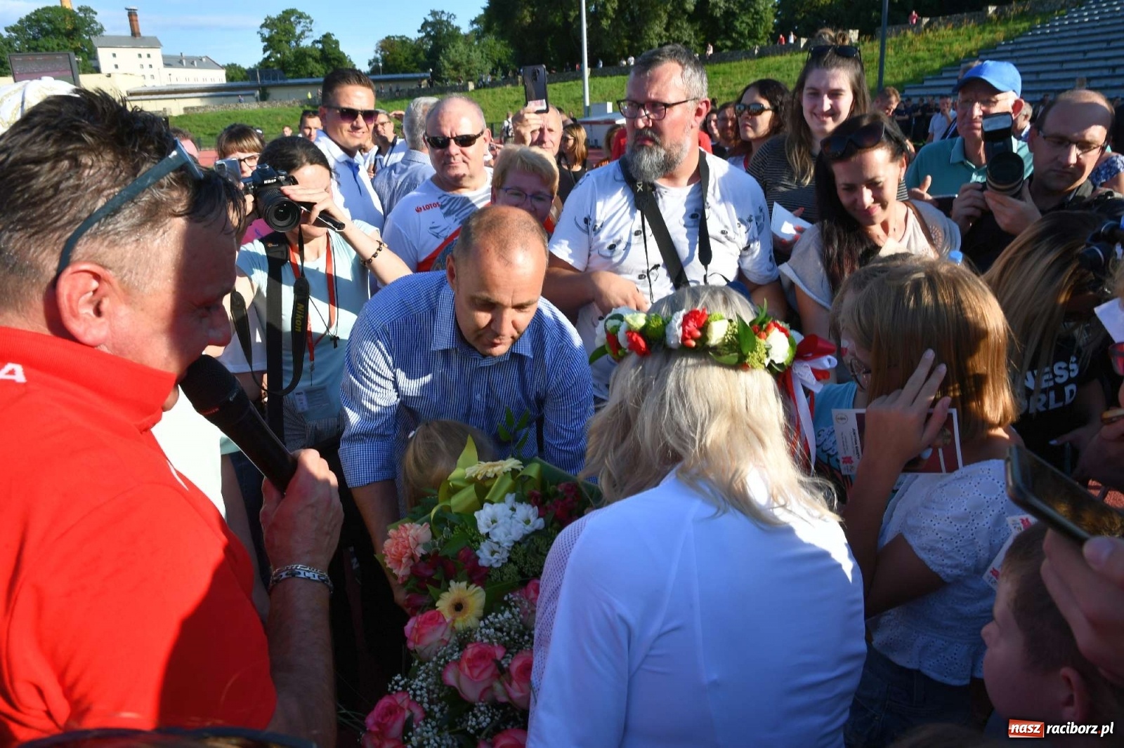 Zdjęcie w galerii na portalu naszraciborz.pl: Wielka feta na Zamkowej. Justyna Święty-Ersetic w rodzinnym Raciborzu [FOTO i WIDEO] wiadomości z regionu