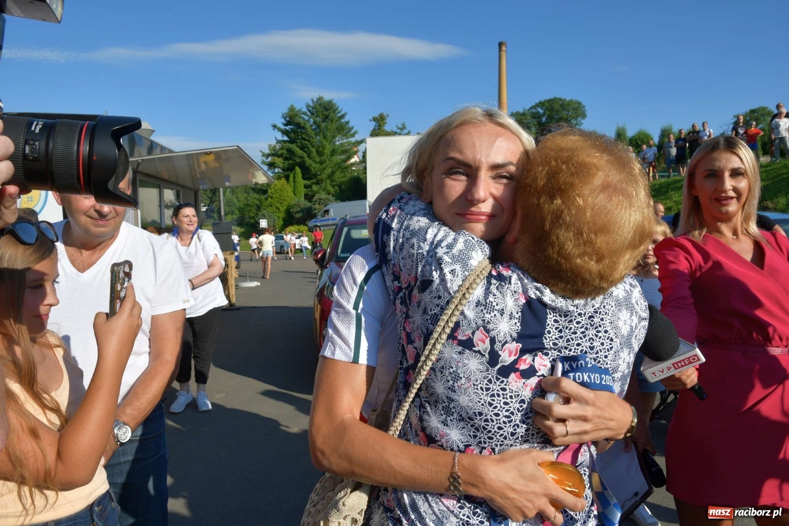 Zdjęcie w galerii na portalu naszraciborz.pl: Wielka feta na Zamkowej. Justyna Święty-Ersetic w rodzinnym Raciborzu [FOTO i WIDEO] wiadomości z regionu