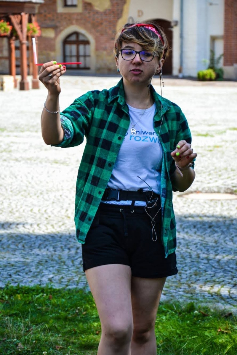 Zdjęcie w galerii na portalu naszraciborz.pl: Warsztaty rakietowo-wystrzałowe, czyli akcja „WAKACJE w POWIECIE” na Zamku Piastowskim wiadomości z regionu