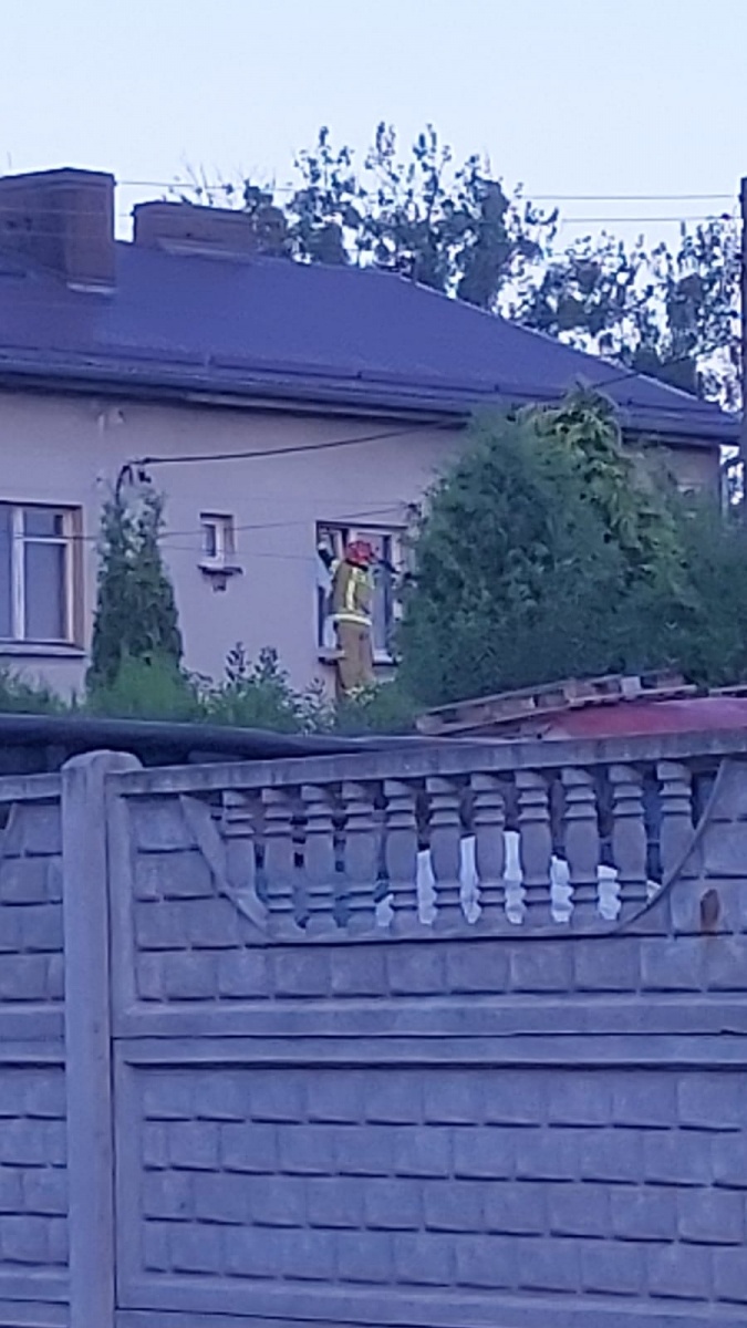 Zdjęcie w galerii na portalu naszraciborz.pl: Dziwny zapach w Borucinie. Otwarcie mieszkania w Raciborzu wiadomości z regionu