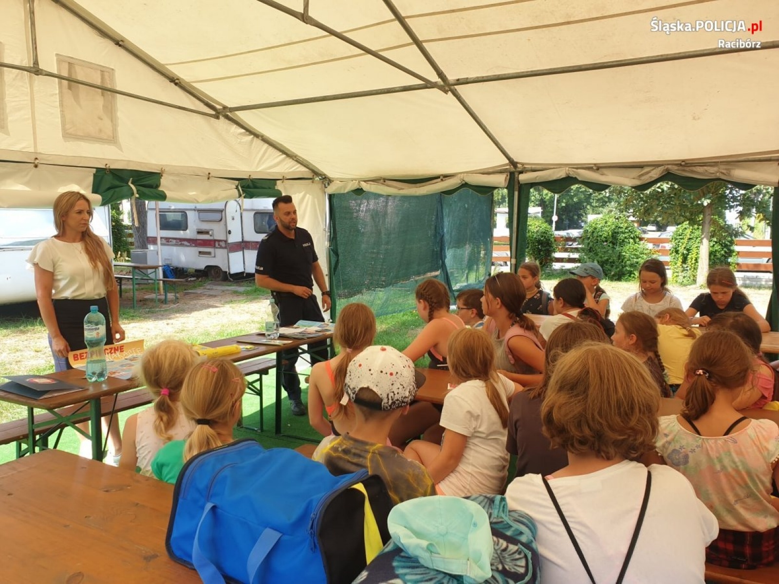 Zdjęcie w galerii na portalu naszraciborz.pl: Bezpieczne wakacje, to szczęśliwe wakacje. Pogadanka Policji i Sanepidu wiadomości z regionu