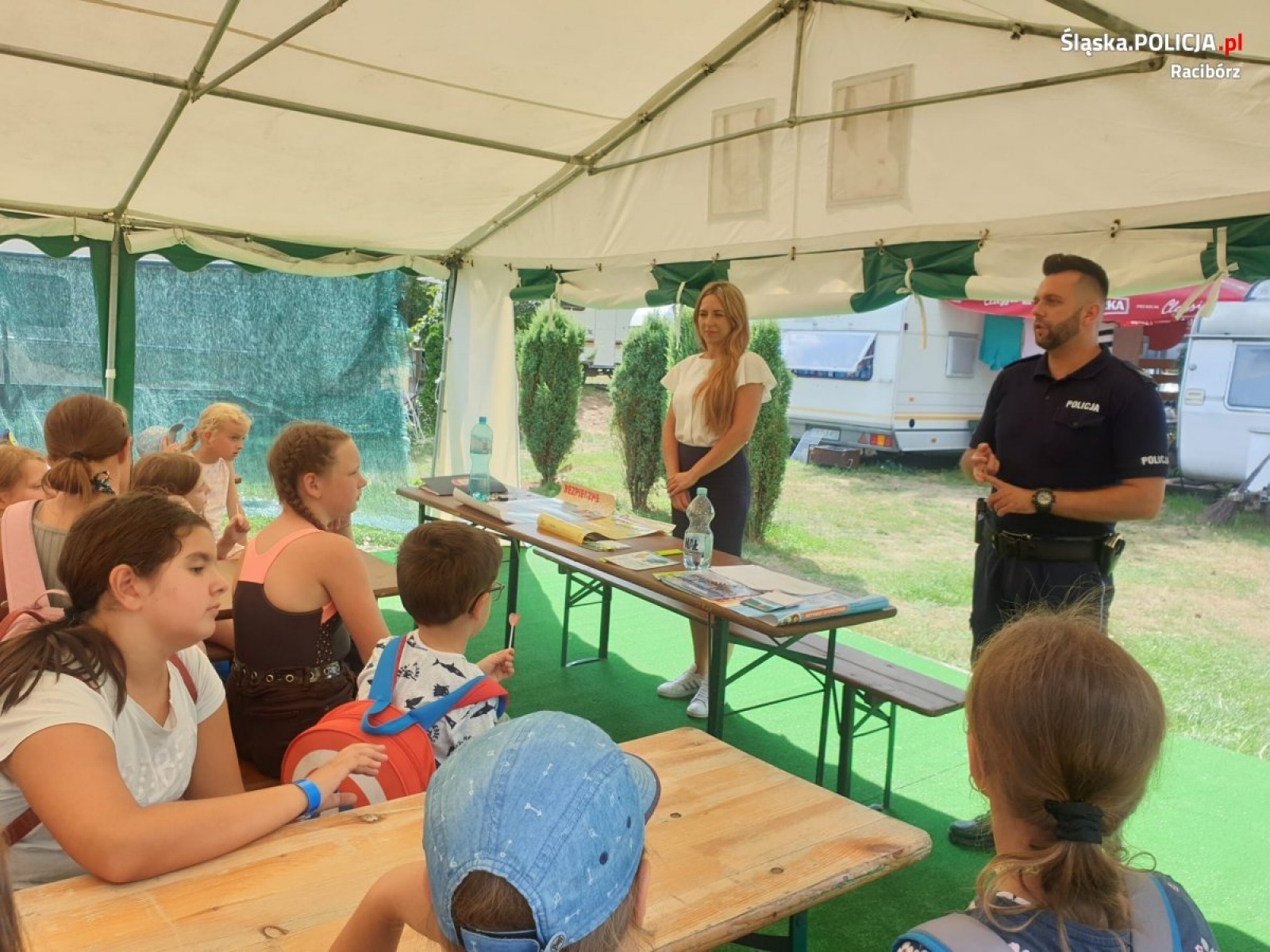 Zdjęcie w galerii na portalu naszraciborz.pl: Bezpieczne wakacje, to szczęśliwe wakacje. Pogadanka Policji i Sanepidu wiadomości z regionu