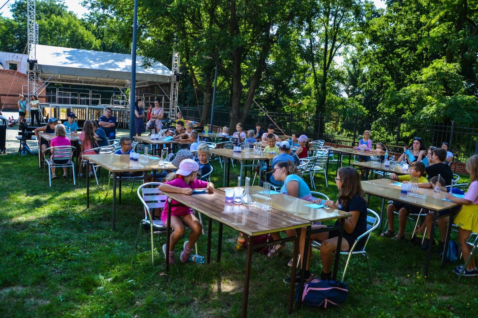 Zdjęcie w galerii na portalu naszraciborz.pl: Lodowe eksperymenty w dawnej siedzibie Piastów [FOTO] wiadomości z regionu