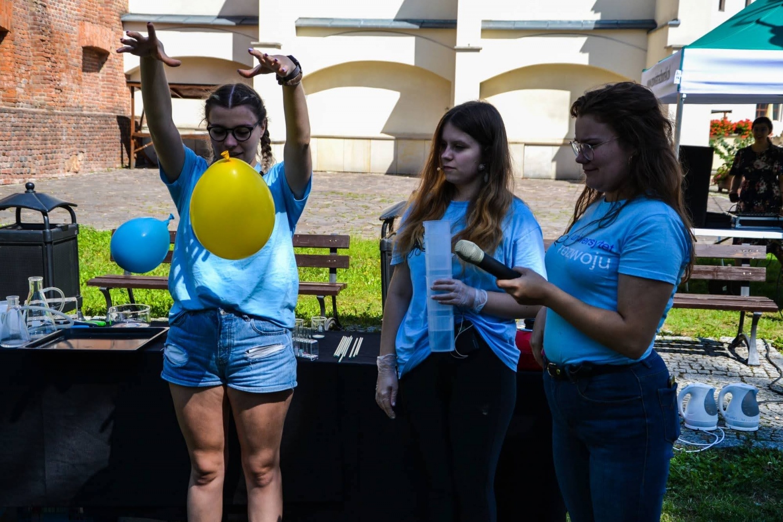 Zdjęcie w galerii na portalu naszraciborz.pl: Lodowe eksperymenty w dawnej siedzibie Piastów [FOTO] wiadomości z regionu