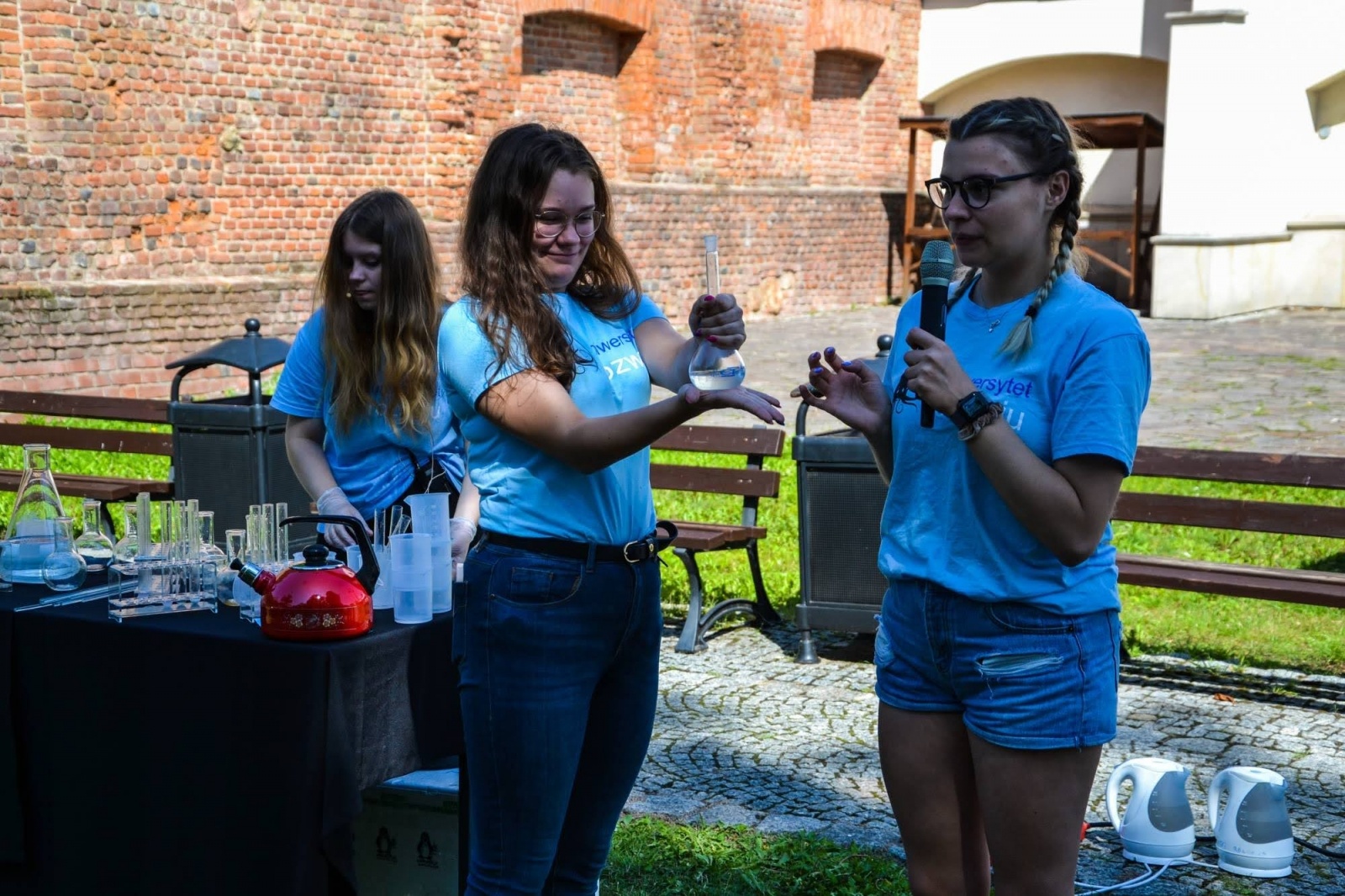 Zdjęcie w galerii na portalu naszraciborz.pl: Lodowe eksperymenty w dawnej siedzibie Piastów [FOTO] wiadomości z regionu