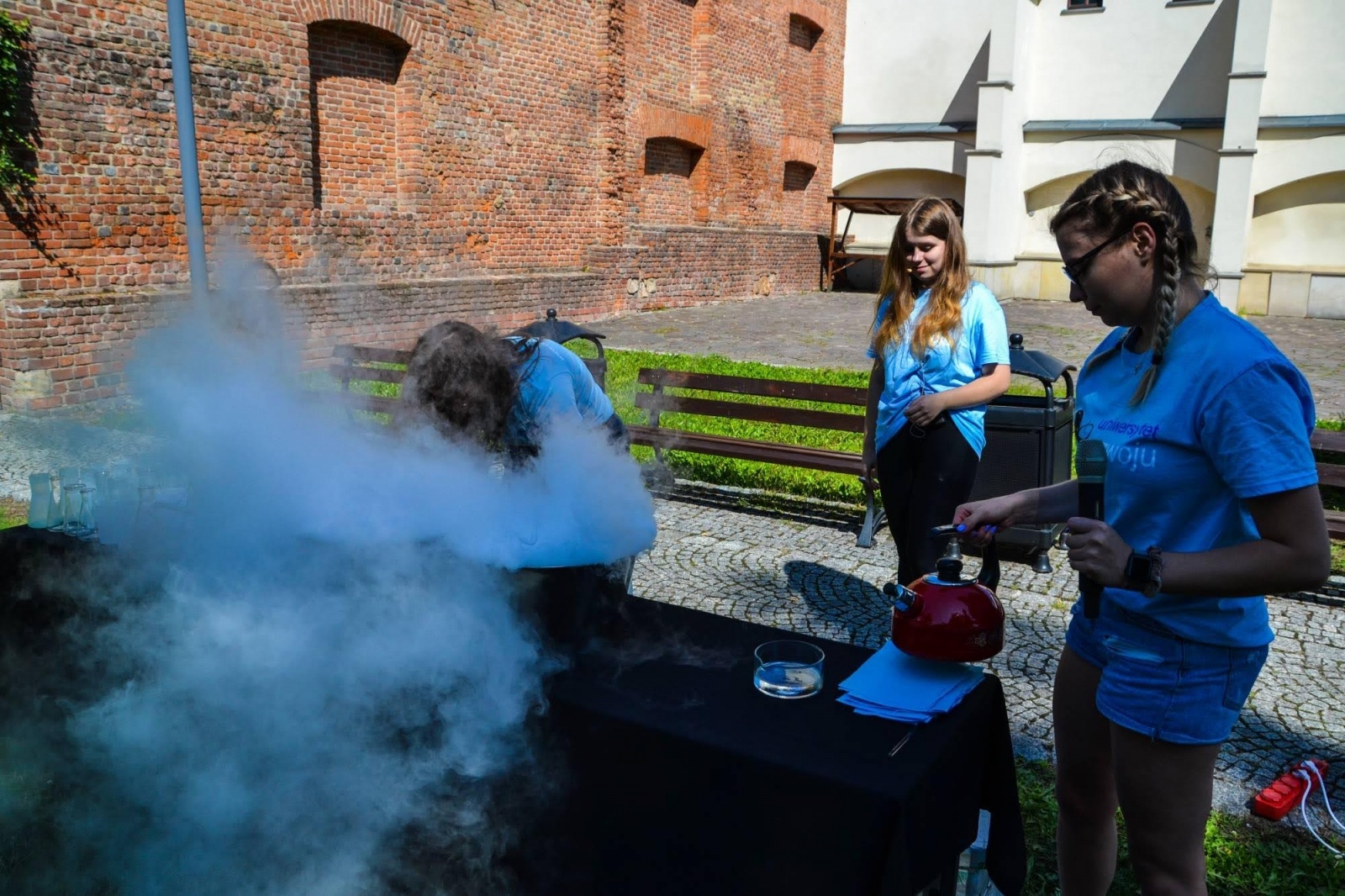 Zdjęcie w galerii na portalu naszraciborz.pl: Lodowe eksperymenty w dawnej siedzibie Piastów [FOTO] wiadomości z regionu
