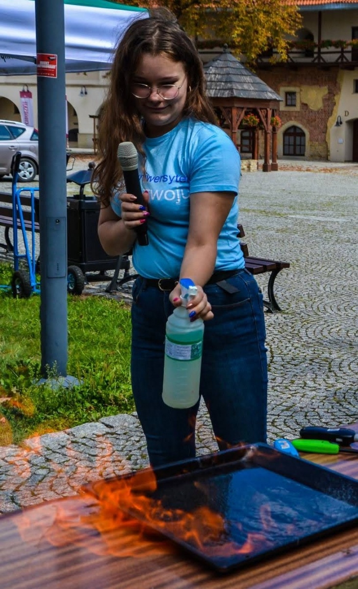 Zdjęcie w galerii na portalu naszraciborz.pl: Lodowe eksperymenty w dawnej siedzibie Piastów [FOTO] wiadomości z regionu