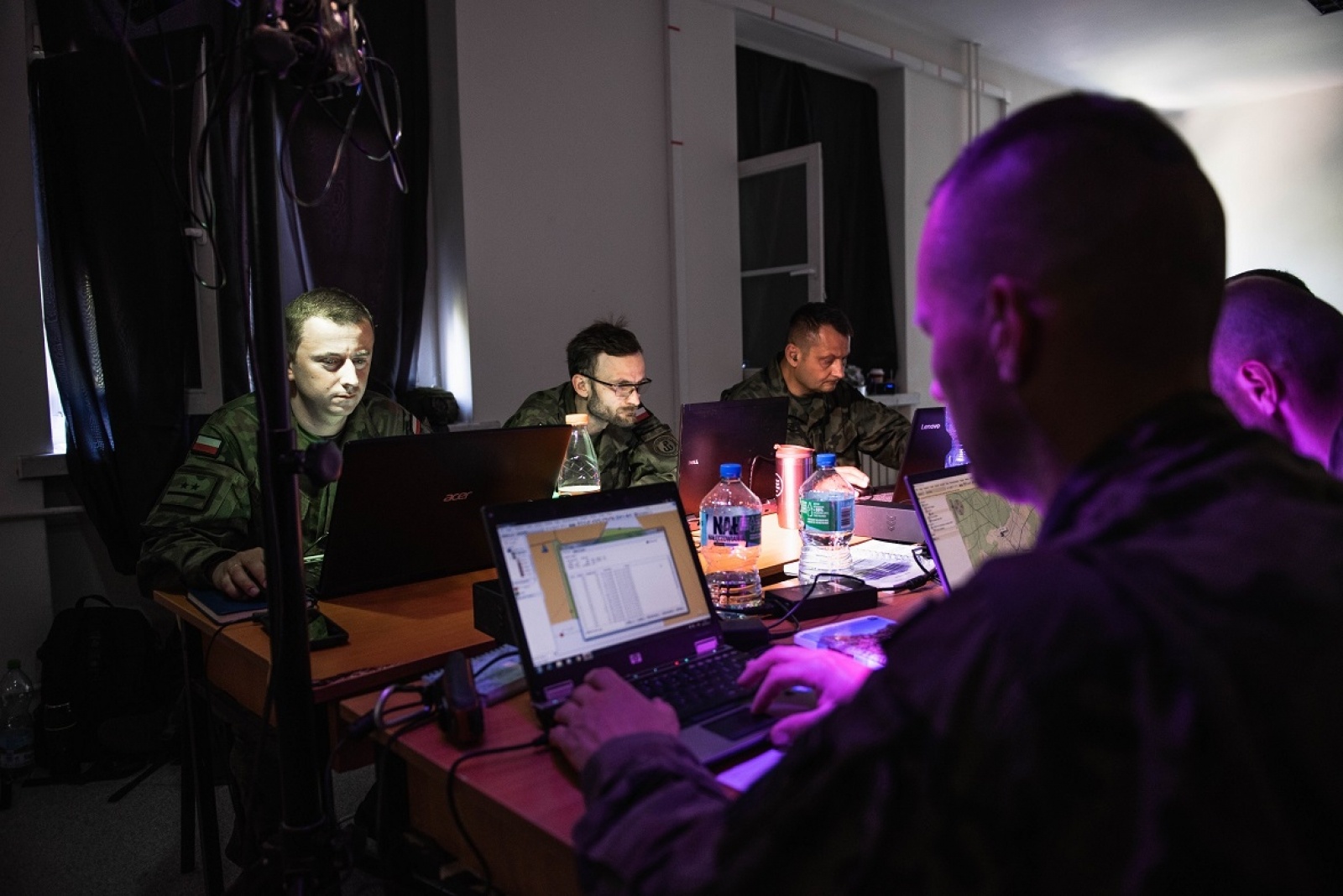 Zdjęcie w galerii na portalu naszraciborz.pl: Śląscy terytorialsi szkolą się jak planować poszukiwania wiadomości z regionu