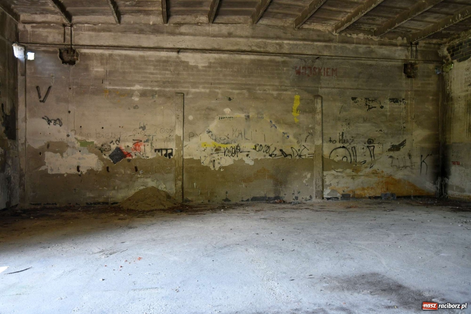 Zdjęcie w galerii na portalu naszraciborz.pl: Tajemnice zimnej wojny. Baza rakietowa w Kuźni Raciborskiej [FOTO i WIDEO] wiadomości z regionu