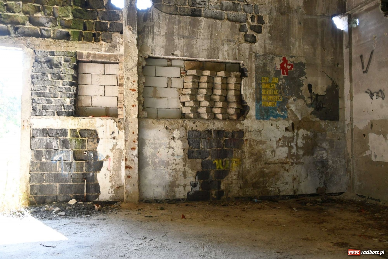 Zdjęcie w galerii na portalu naszraciborz.pl: Tajemnice zimnej wojny. Baza rakietowa w Kuźni Raciborskiej [FOTO i WIDEO] wiadomości z regionu