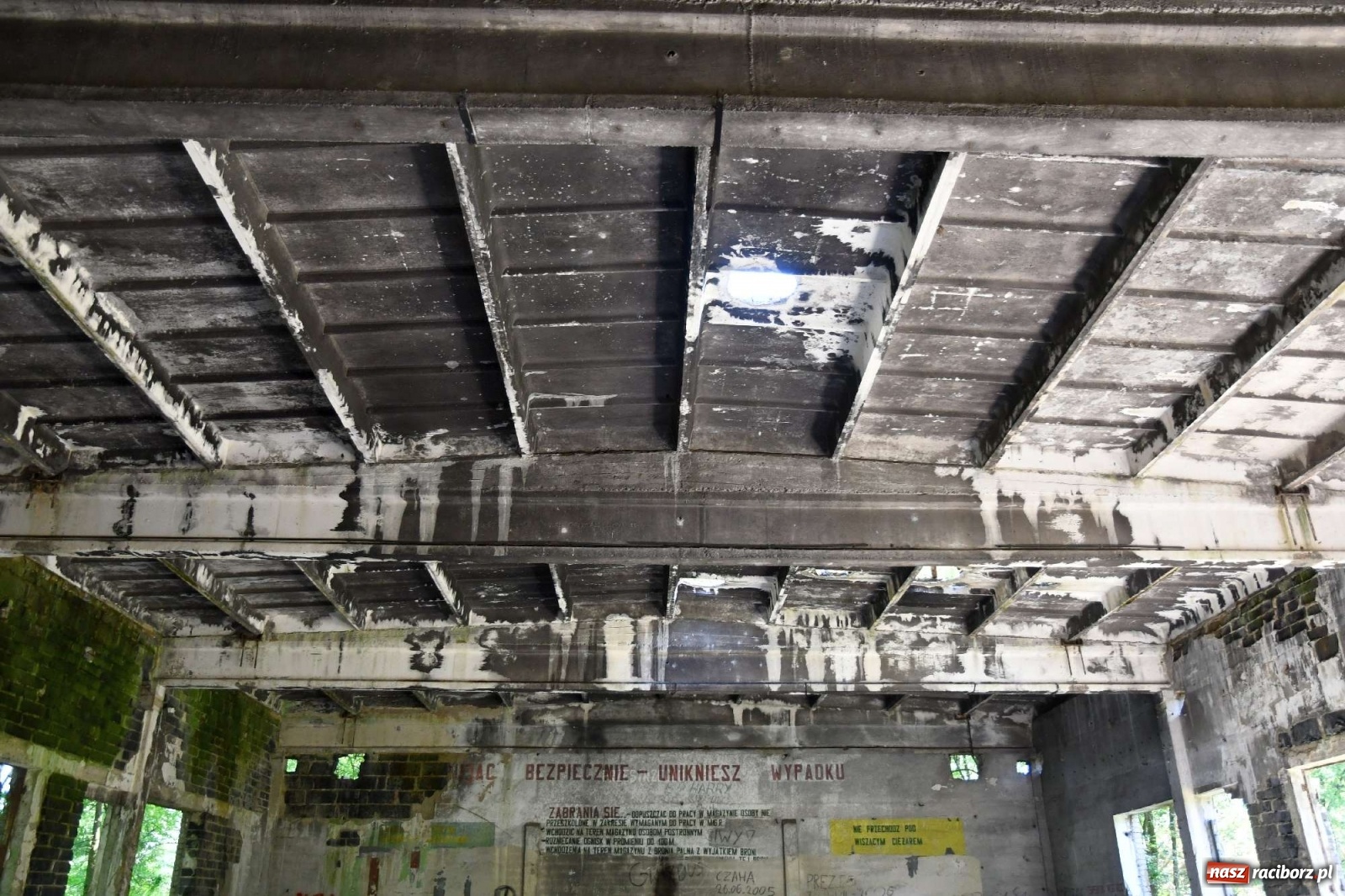 Zdjęcie w galerii na portalu naszraciborz.pl: Tajemnice zimnej wojny. Baza rakietowa w Kuźni Raciborskiej [FOTO i WIDEO] wiadomości z regionu