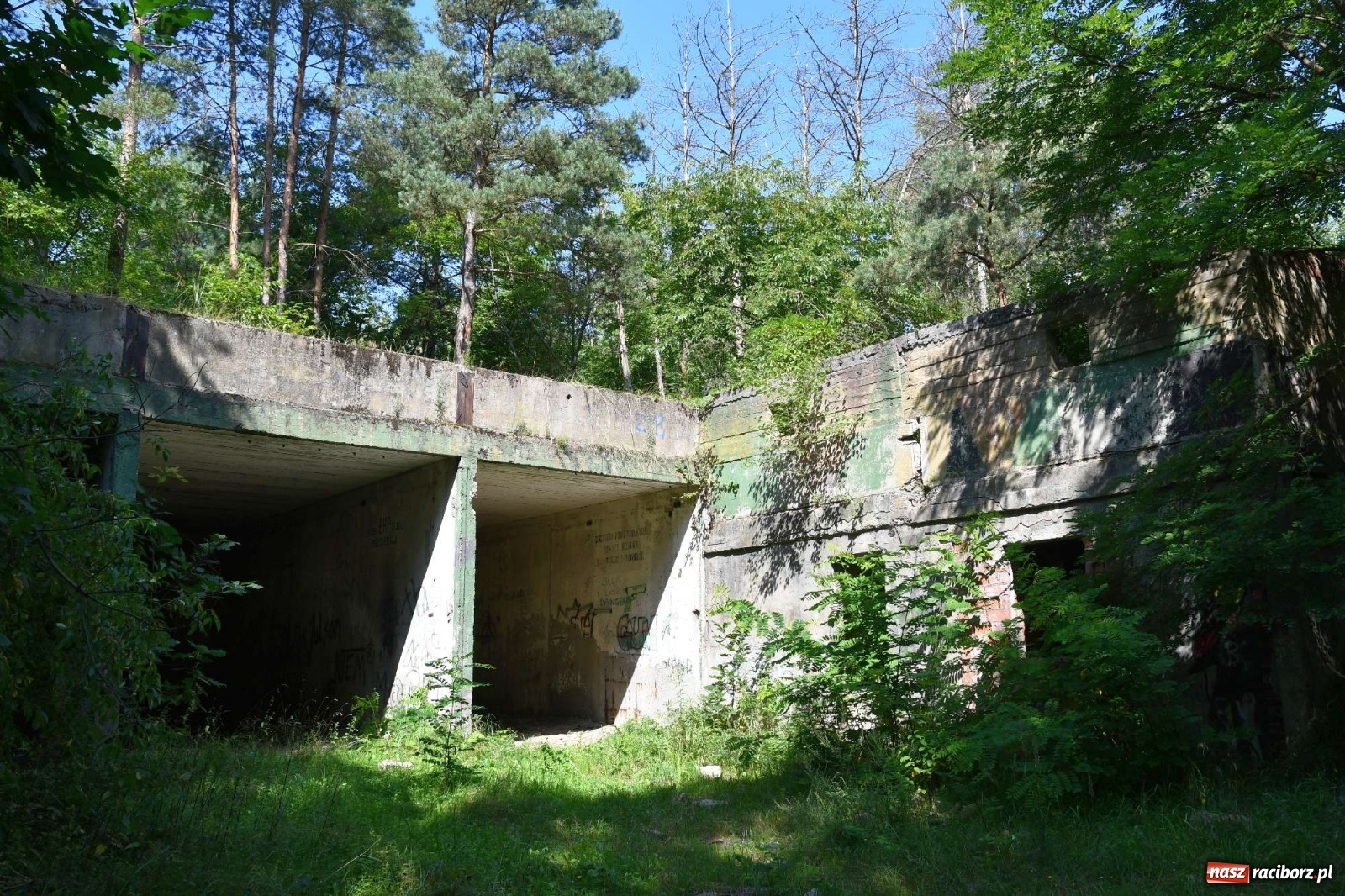 Zdjęcie w galerii na portalu naszraciborz.pl: Tajemnice zimnej wojny. Baza rakietowa w Kuźni Raciborskiej [FOTO i WIDEO] wiadomości z regionu