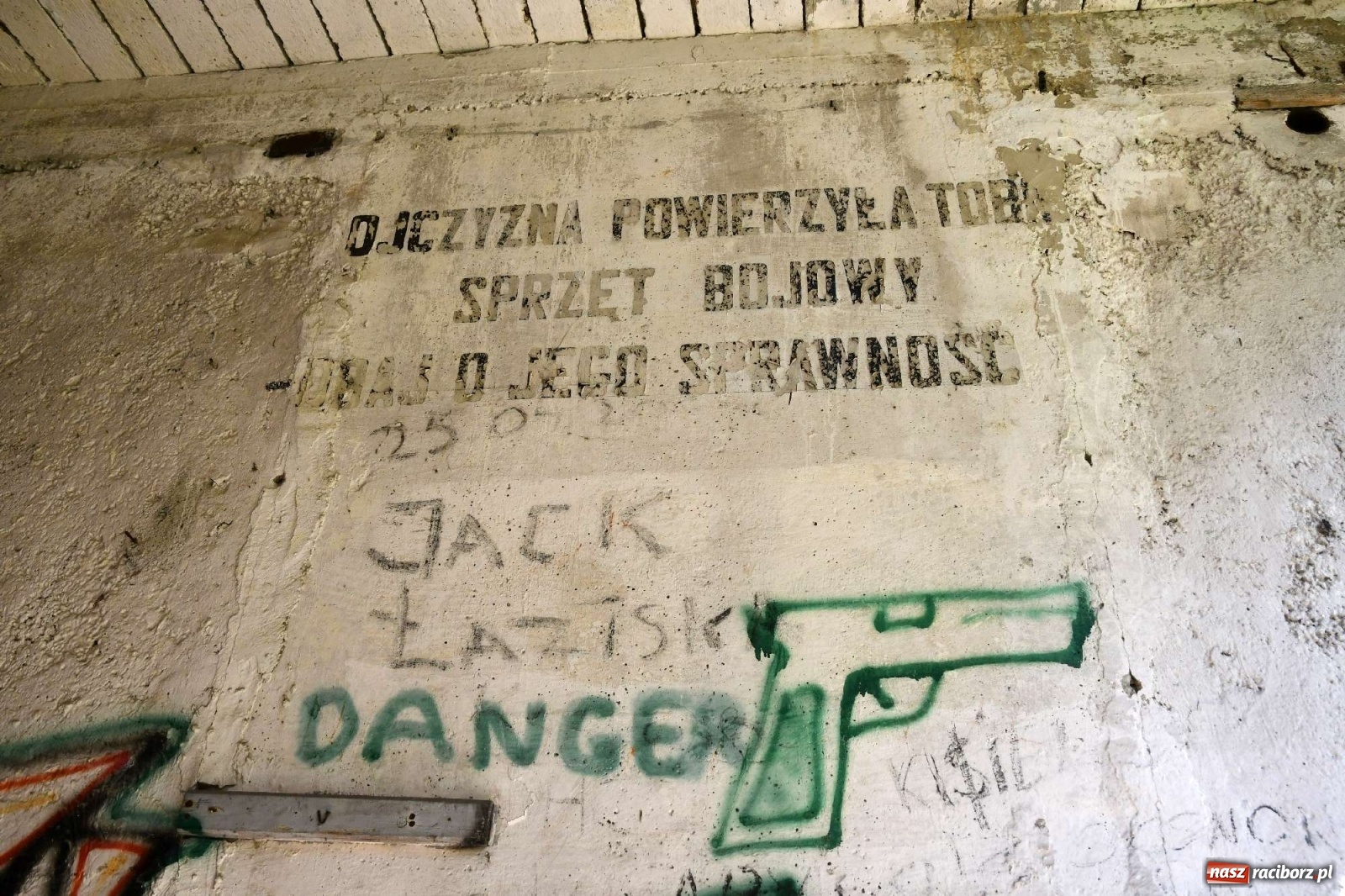 Zdjęcie w galerii na portalu naszraciborz.pl: Tajemnice zimnej wojny. Baza rakietowa w Kuźni Raciborskiej [FOTO i WIDEO] wiadomości z regionu