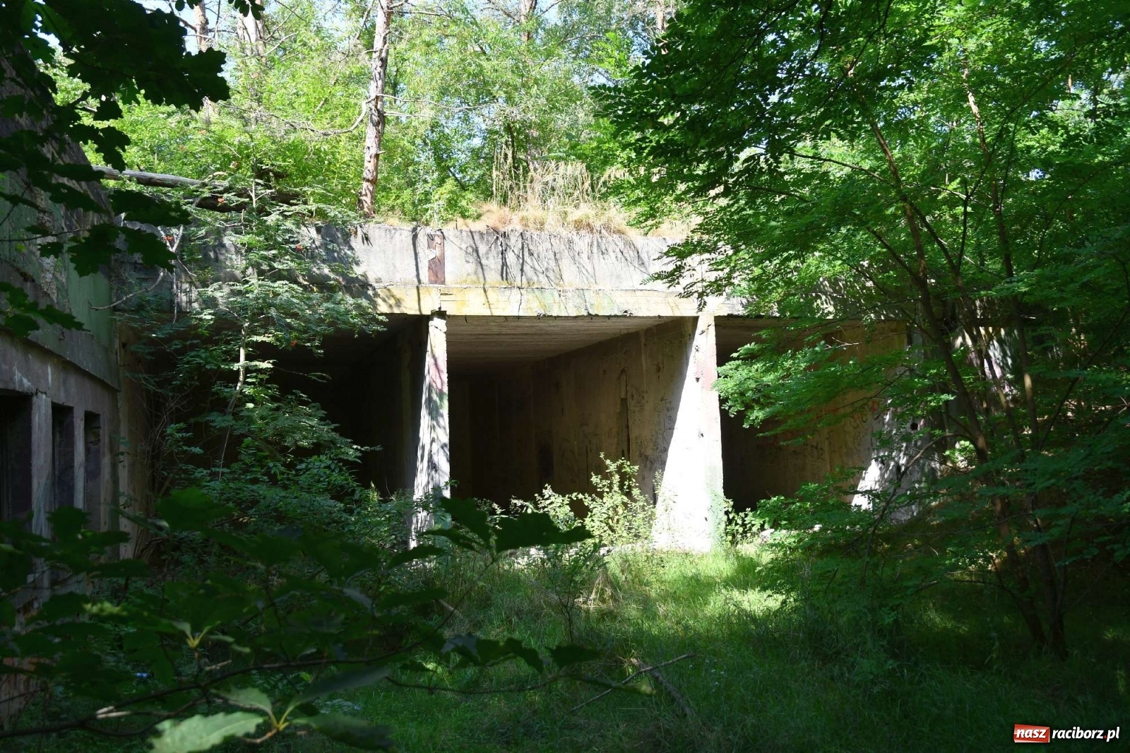 Zdjęcie w galerii na portalu naszraciborz.pl: Tajemnice zimnej wojny. Baza rakietowa w Kuźni Raciborskiej [FOTO i WIDEO] wiadomości z regionu
