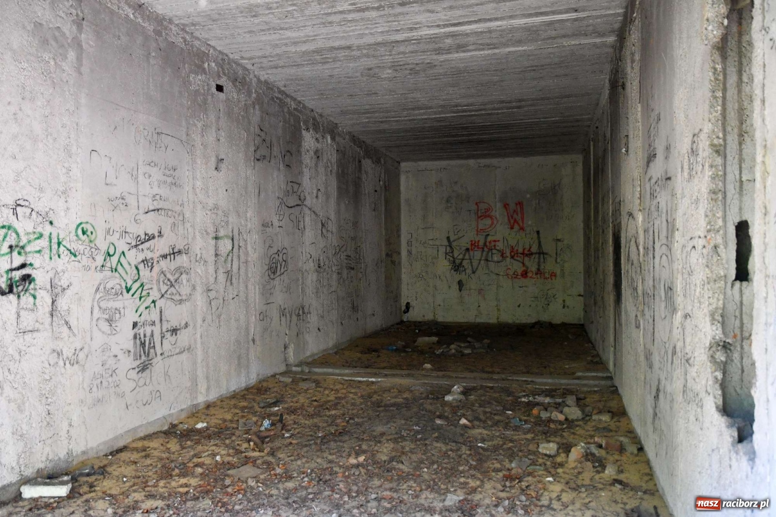 Zdjęcie w galerii na portalu naszraciborz.pl: Tajemnice zimnej wojny. Baza rakietowa w Kuźni Raciborskiej [FOTO i WIDEO] wiadomości z regionu