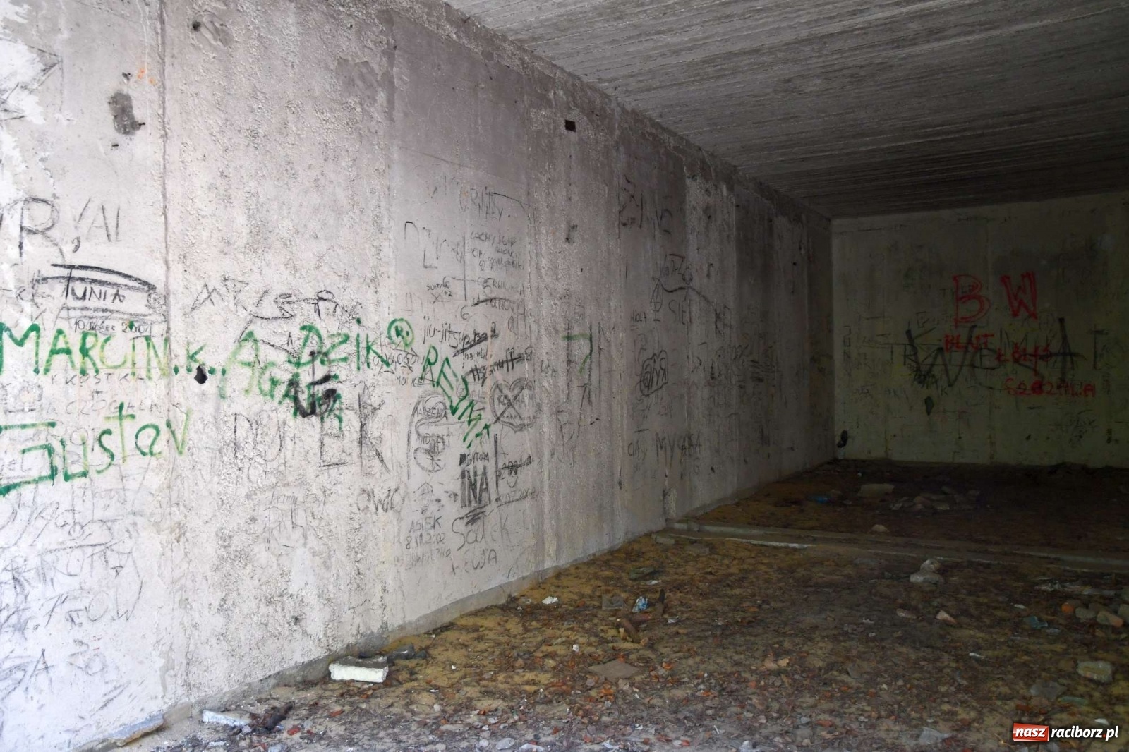 Zdjęcie w galerii na portalu naszraciborz.pl: Tajemnice zimnej wojny. Baza rakietowa w Kuźni Raciborskiej [FOTO i WIDEO] wiadomości z regionu