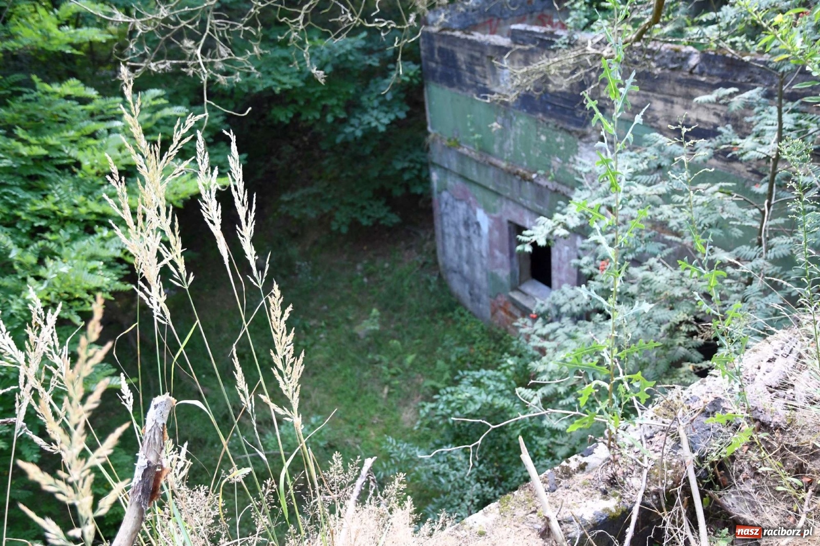 Zdjęcie w galerii na portalu naszraciborz.pl: Tajemnice zimnej wojny. Baza rakietowa w Kuźni Raciborskiej [FOTO i WIDEO] wiadomości z regionu