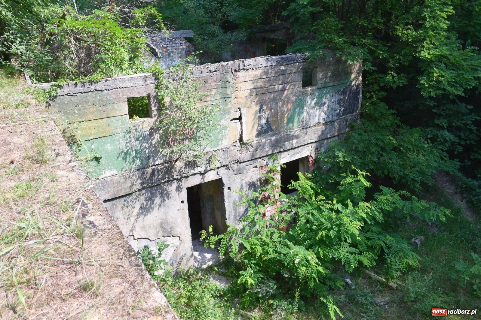 Zdjęcie w galerii na portalu naszraciborz.pl: Tajemnice zimnej wojny. Baza rakietowa w Kuźni Raciborskiej [FOTO i WIDEO] wiadomości z regionu