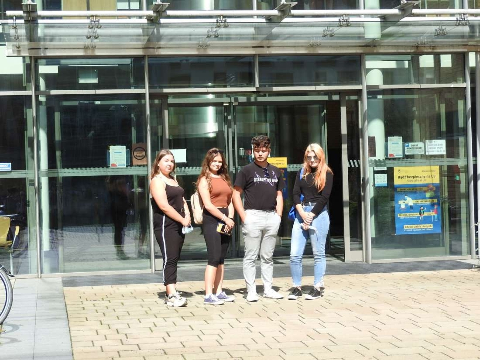 Zdjęcie w galerii na portalu naszraciborz.pl: Z Łubowic do Krakowa. Młodzież nagrodzona za pracę wiadomości z regionu