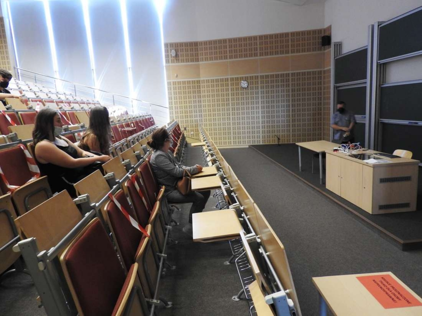 Zdjęcie w galerii na portalu naszraciborz.pl: Z Łubowic do Krakowa. Młodzież nagrodzona za pracę wiadomości z regionu