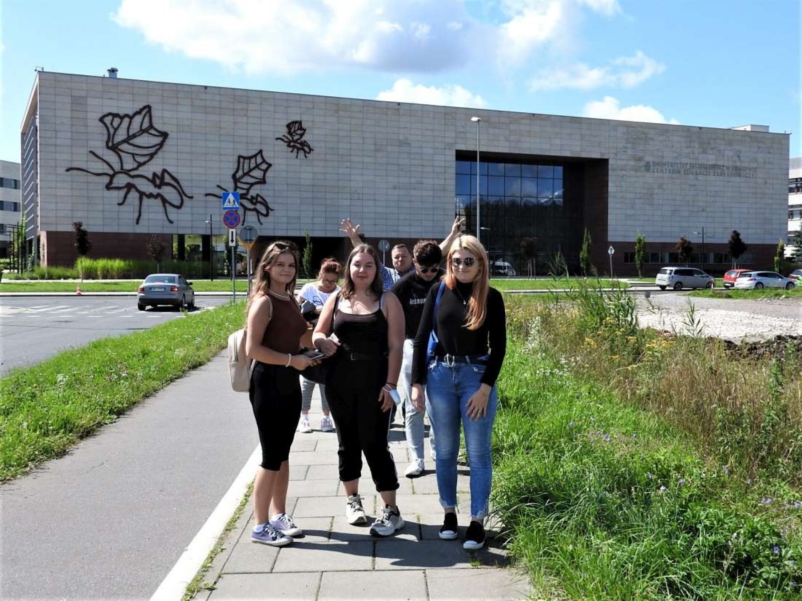 Zdjęcie w galerii na portalu naszraciborz.pl: Z Łubowic do Krakowa. Młodzież nagrodzona za pracę wiadomości z regionu