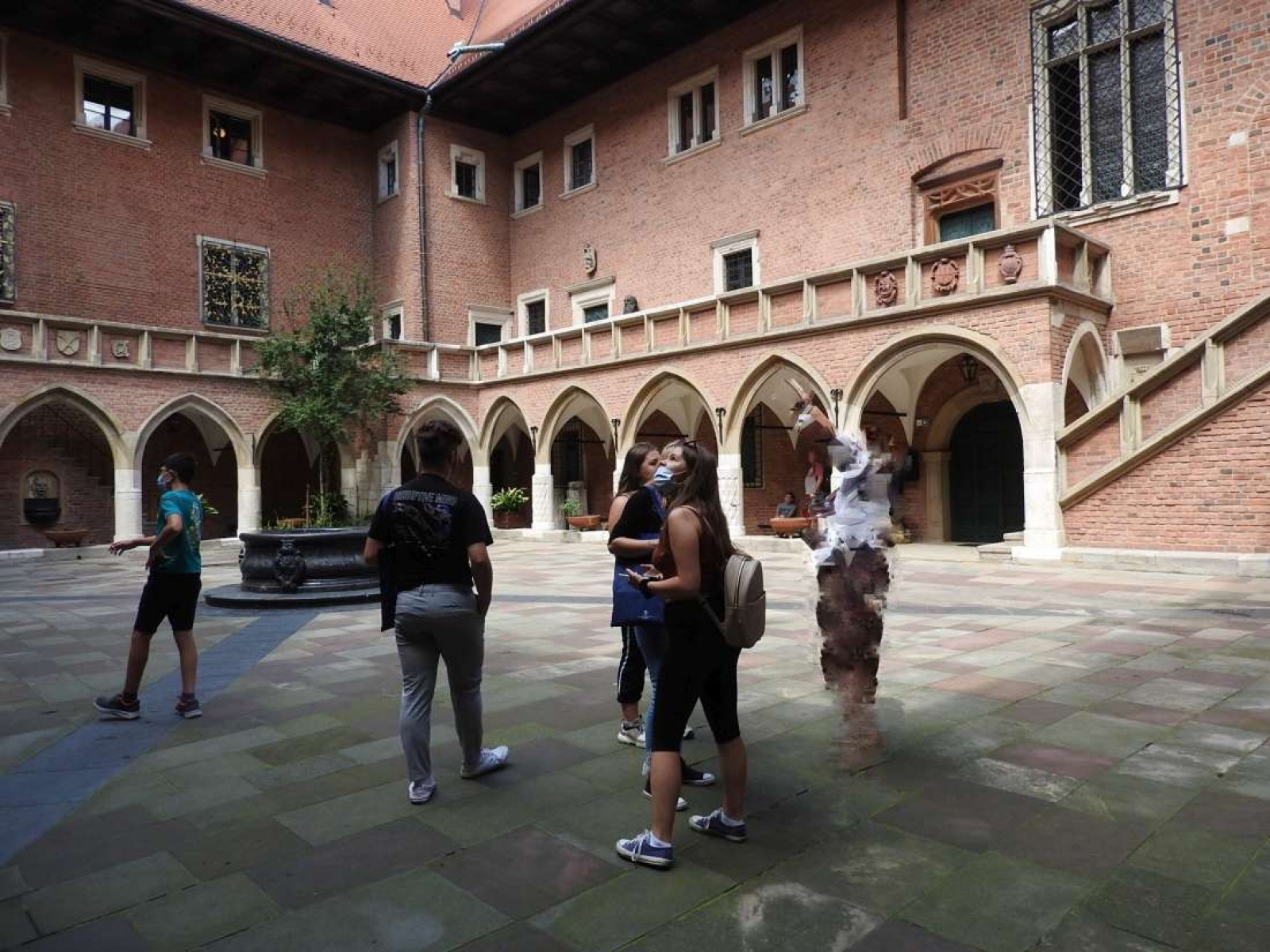 Zdjęcie w galerii na portalu naszraciborz.pl: Z Łubowic do Krakowa. Młodzież nagrodzona za pracę wiadomości z regionu