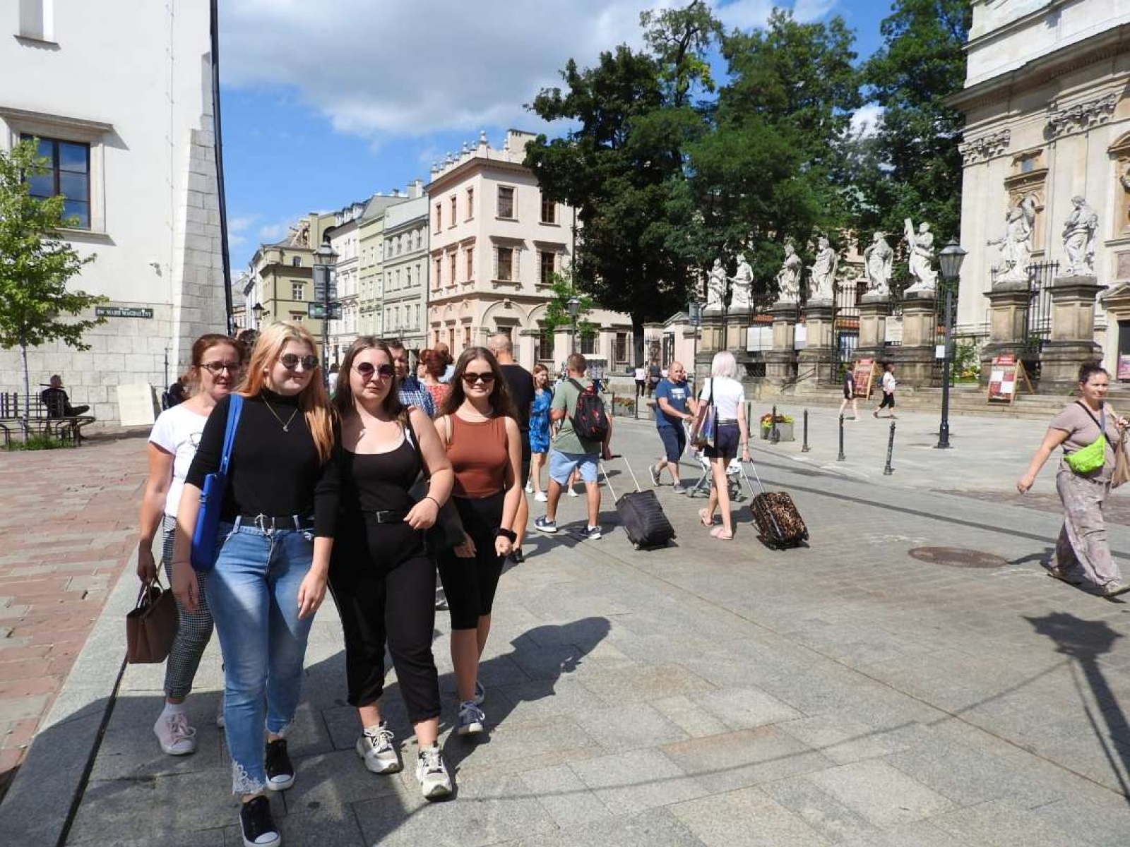 Zdjęcie w galerii na portalu naszraciborz.pl: Z Łubowic do Krakowa. Młodzież nagrodzona za pracę wiadomości z regionu