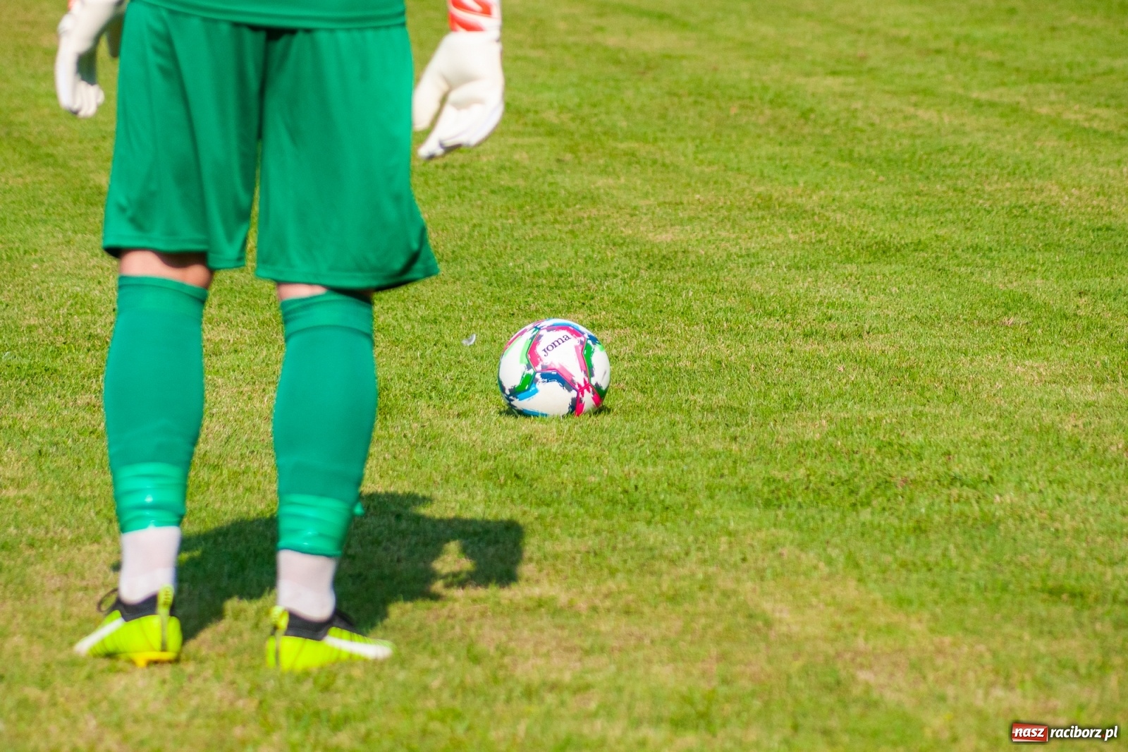 Zdjęcie w galerii na portalu naszraciborz.pl: A klasa. Choć Chałupki się starały, nowy sezon słabo zainaugurowały [FOTO] wiadomości z regionu