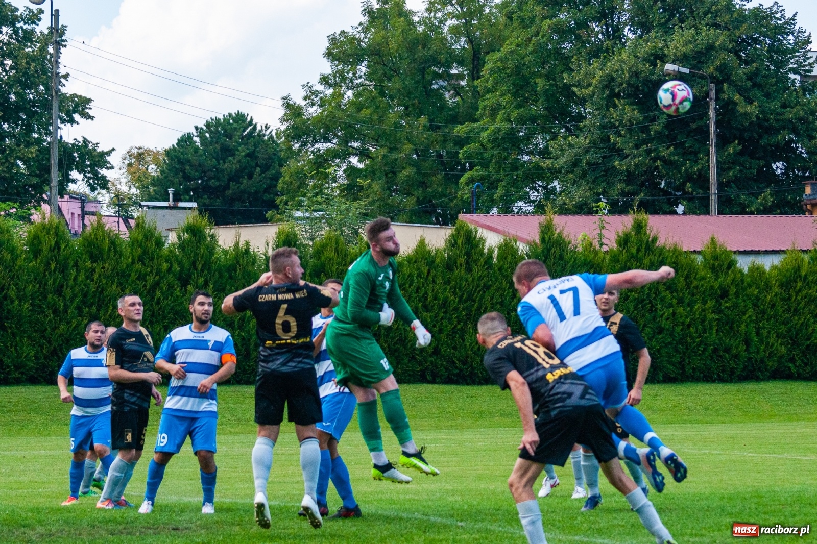 Zdjęcie w galerii na portalu naszraciborz.pl: A klasa. Choć Chałupki się starały, nowy sezon słabo zainaugurowały [FOTO] wiadomości z regionu