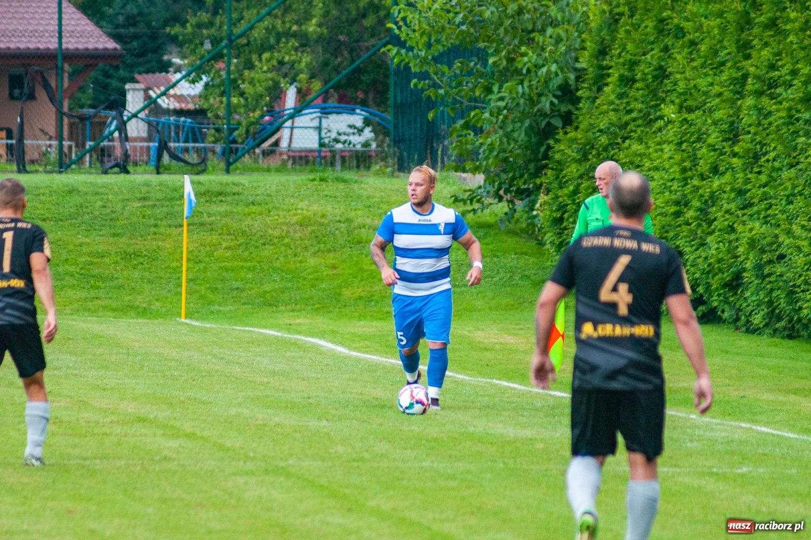Zdjęcie w galerii na portalu naszraciborz.pl: A klasa. Choć Chałupki się starały, nowy sezon słabo zainaugurowały [FOTO] wiadomości z regionu