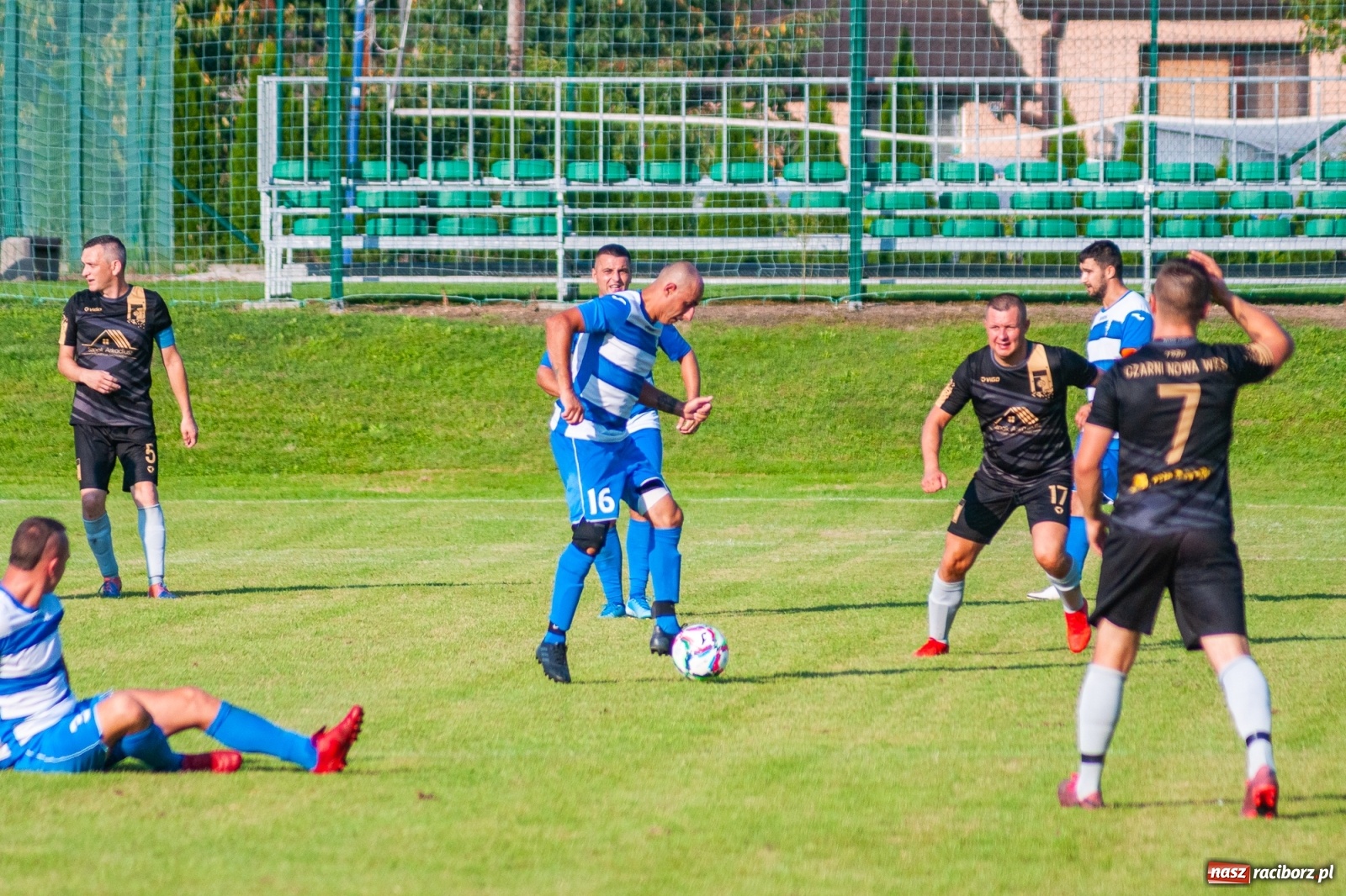 Zdjęcie w galerii na portalu naszraciborz.pl: A klasa. Choć Chałupki się starały, nowy sezon słabo zainaugurowały [FOTO] wiadomości z regionu