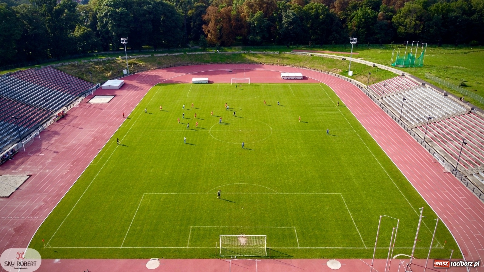 Zdjęcie w galerii na portalu naszraciborz.pl: Na starcie sezonu Unia Racibórz zgasiła połomski Płomień wiadomości z regionu