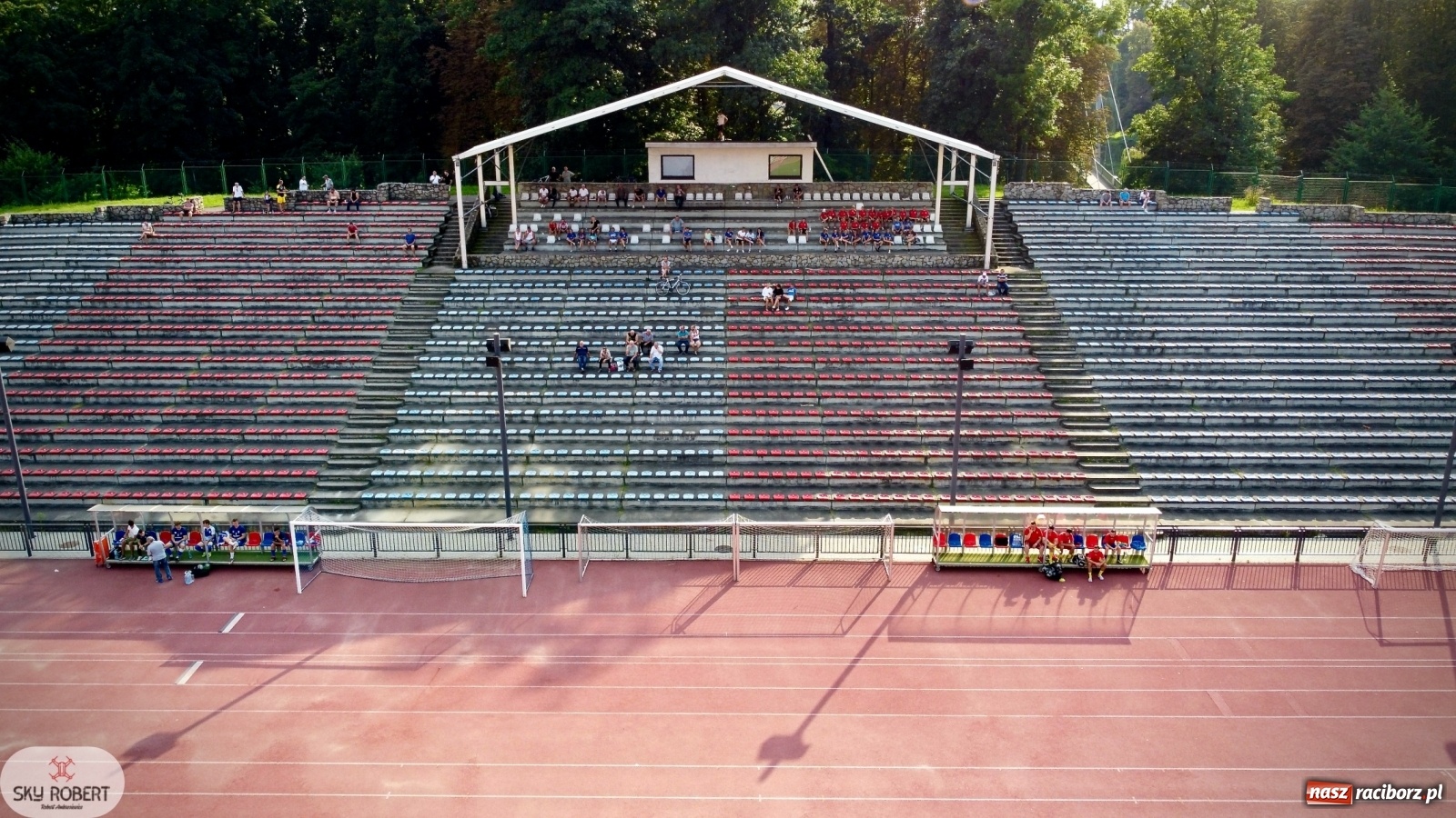 Zdjęcie w galerii na portalu naszraciborz.pl: Na starcie sezonu Unia Racibórz zgasiła połomski Płomień wiadomości z regionu