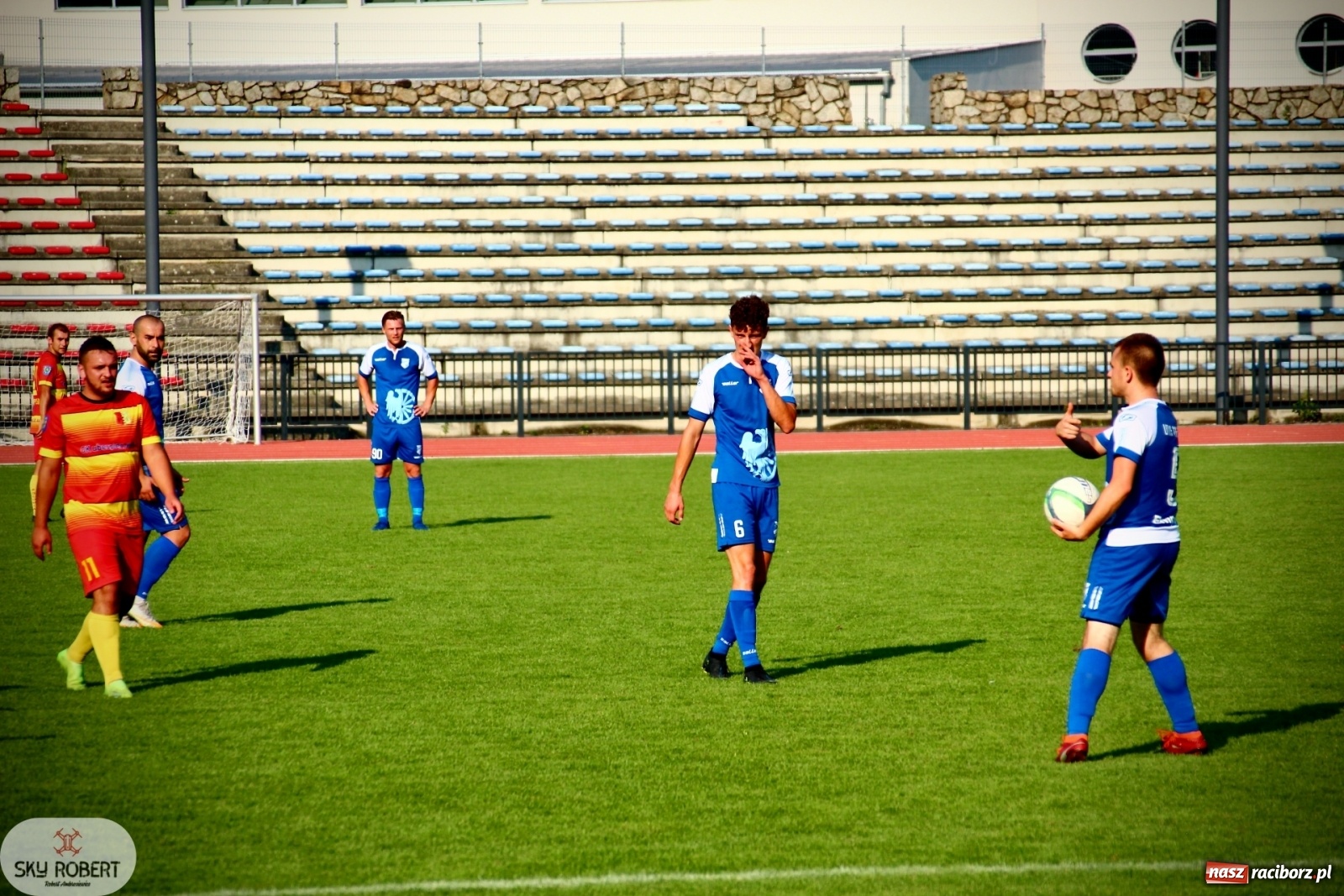 Zdjęcie w galerii na portalu naszraciborz.pl: Na starcie sezonu Unia Racibórz zgasiła połomski Płomień wiadomości z regionu
