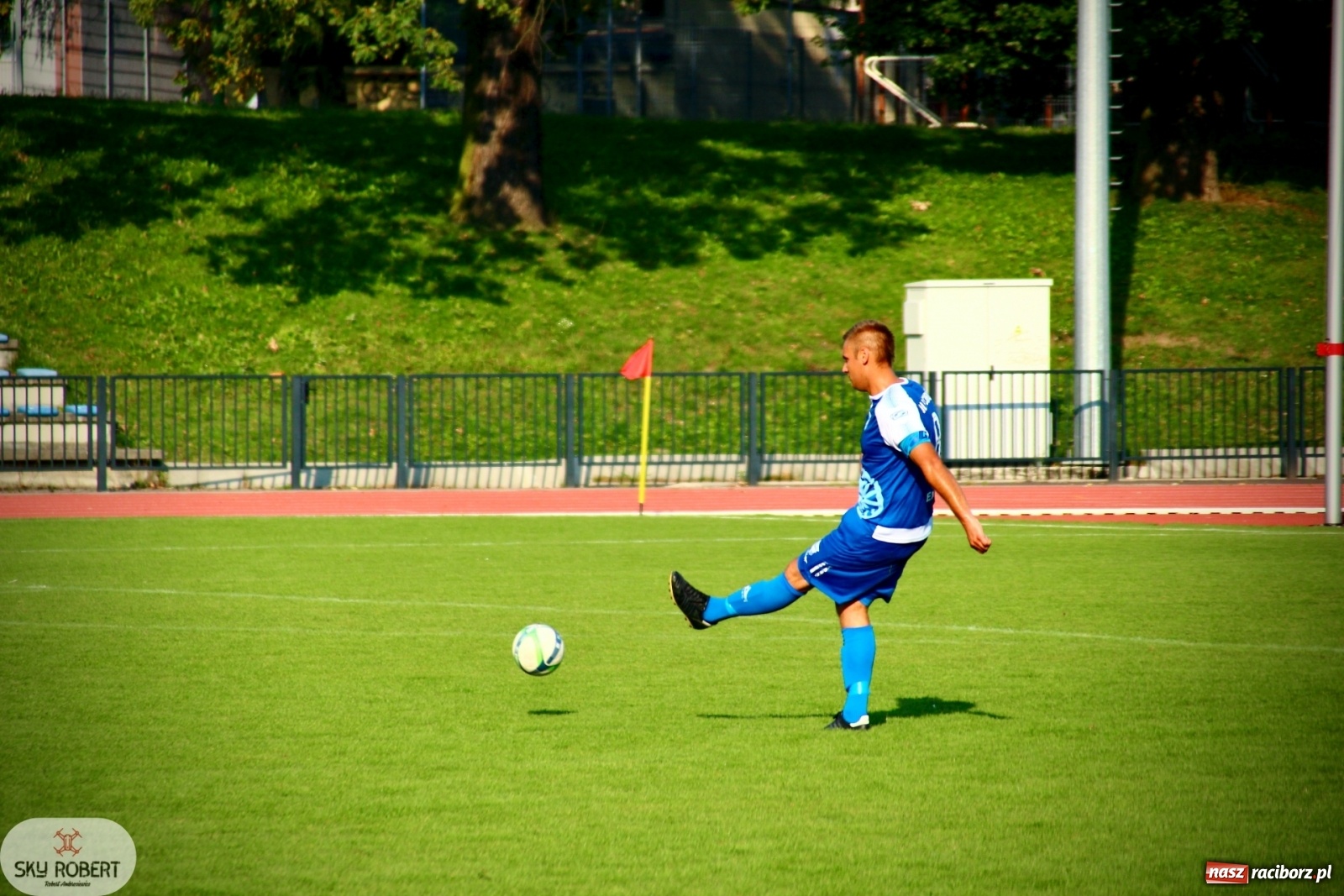 Zdjęcie w galerii na portalu naszraciborz.pl: Na starcie sezonu Unia Racibórz zgasiła połomski Płomień wiadomości z regionu