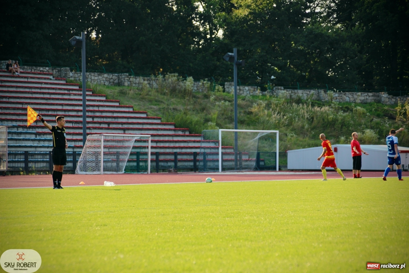 Zdjęcie w galerii na portalu naszraciborz.pl: Na starcie sezonu Unia Racibórz zgasiła połomski Płomień wiadomości z regionu
