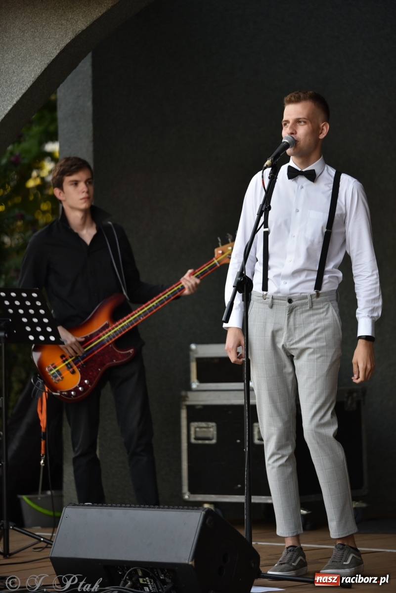 Zdjęcie w galerii na portalu naszraciborz.pl: Błażej Klimaszka zadebiutował jako solista wiadomości z regionu