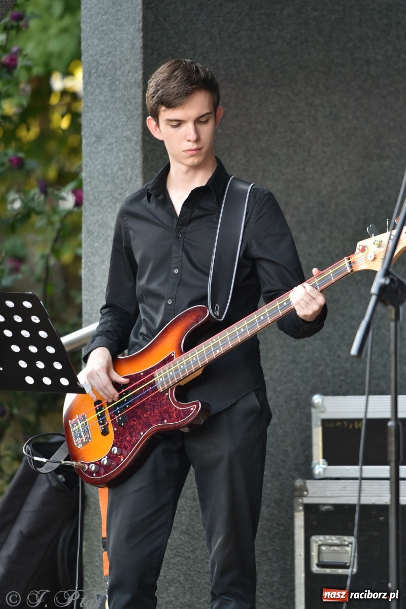 Zdjęcie w galerii na portalu naszraciborz.pl: Błażej Klimaszka zadebiutował jako solista wiadomości z regionu