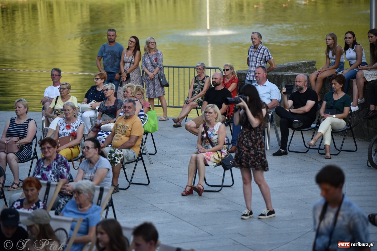 Zdjęcie w galerii na portalu naszraciborz.pl: Błażej Klimaszka zadebiutował jako solista wiadomości z regionu